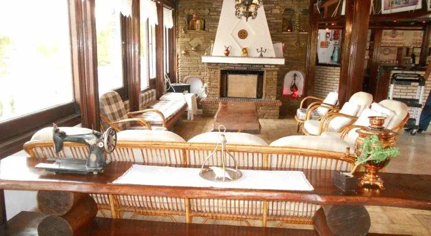 Diaporos Hotel