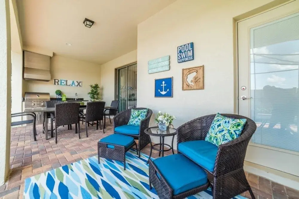 Windsor at Westside 8861 - Six Bedroom Villa with Private Pool