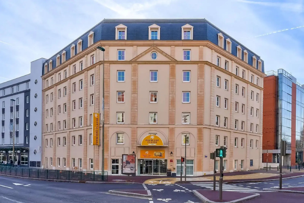 Kyriad ECO - Suresnes - La Defense