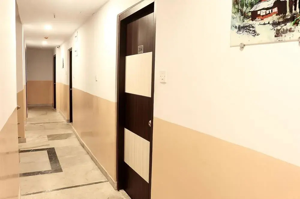 OYO 1689 Hotel Victoria Inn