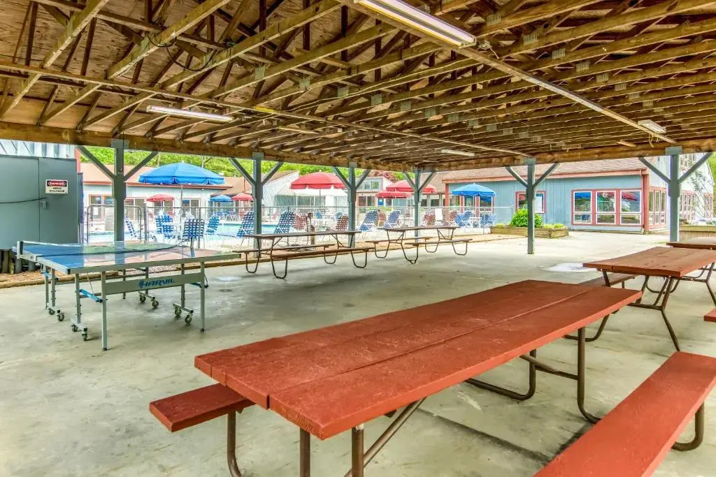 Williamsburg Camping Resort One Bedroom Cabin 3