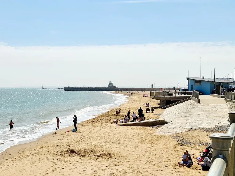 Off the Hook - Luxury Beach Apartment - Sleeps 4