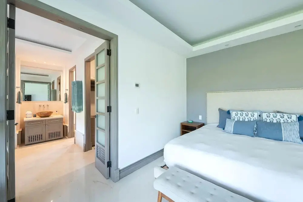 Amazing 3 Bedroom Condo