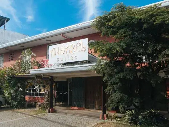 RedDoorz Premium @ Anisabel Suites Davao City