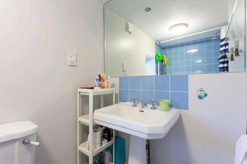 4 Bedroom Family House Near Shepherd's Bush