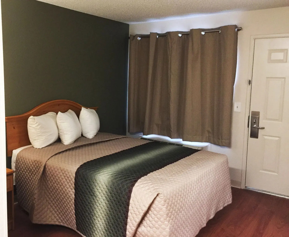 Birch Hill Suites Extended Stay Lake Charles - Sulphur
