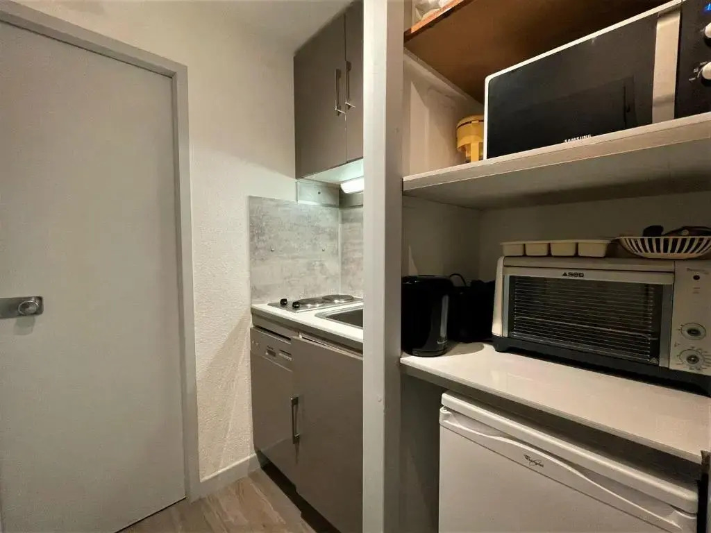 Appartement Les Menuires, 1 pièce, 2 personnes - FR-1-452-40