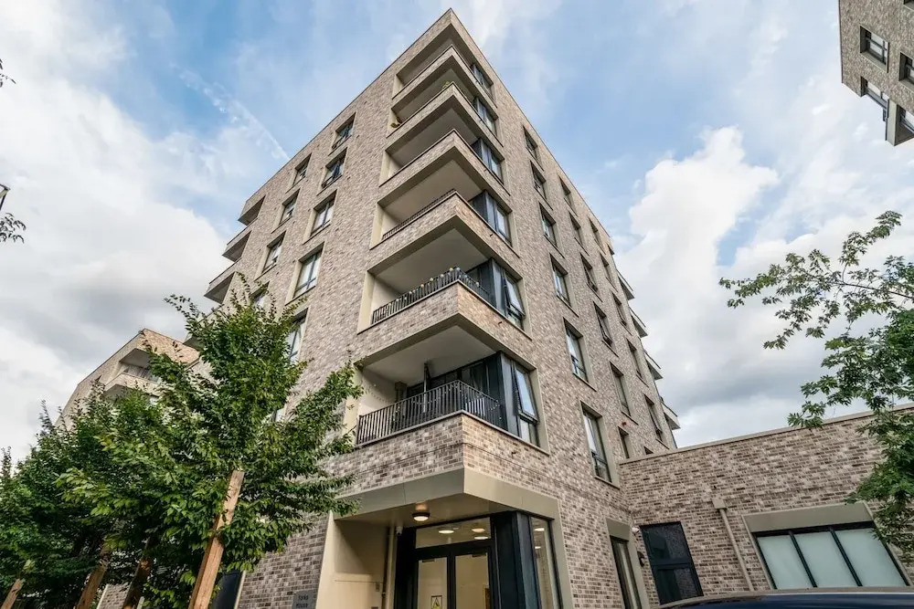 Modern Brixton Jewel Apartment