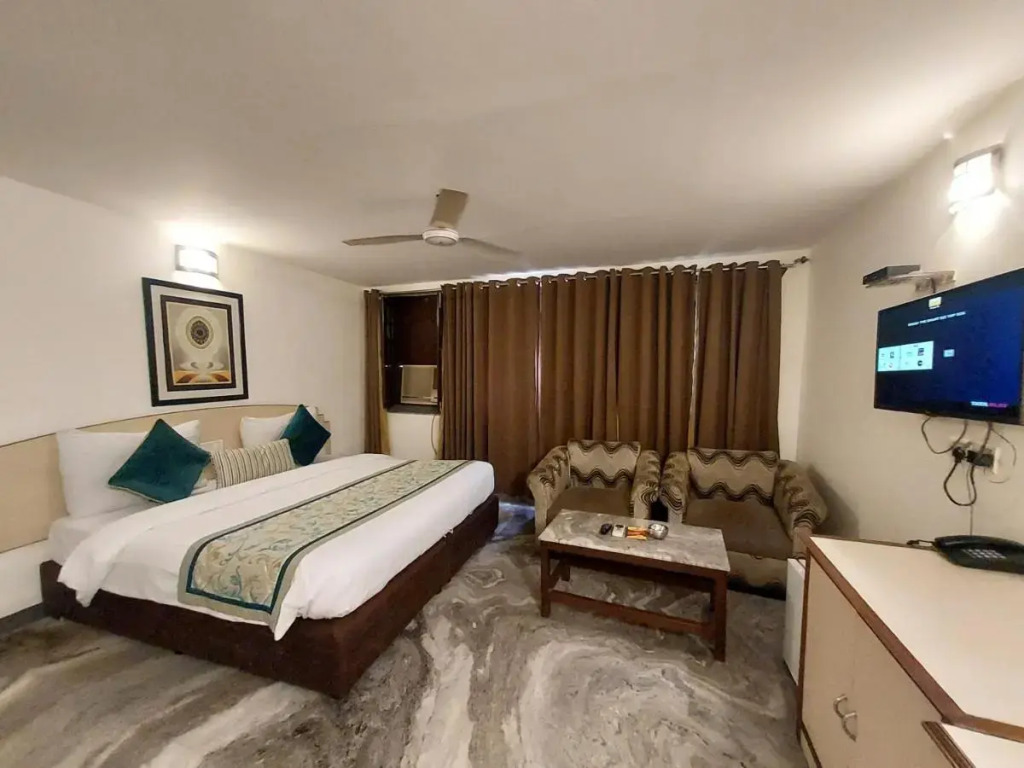 Hotel Green Castle