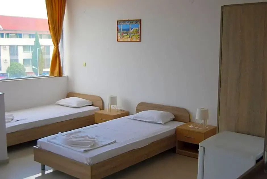 Hostel Coral City