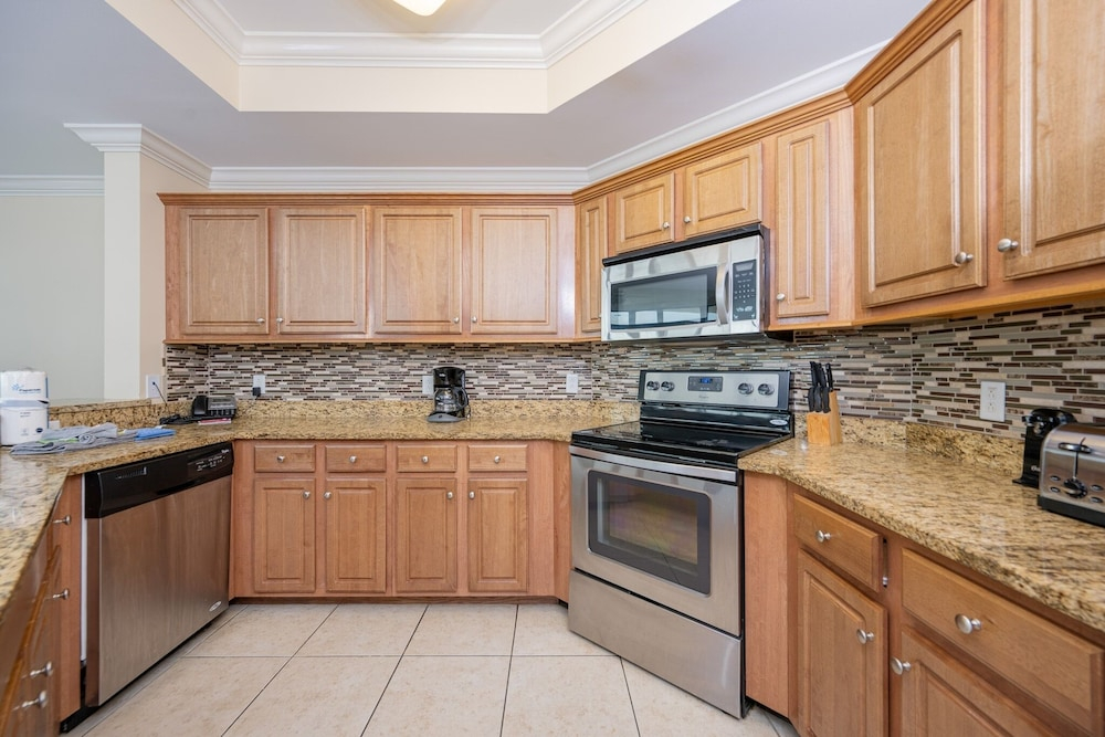 The Oasis 2710 Formerly Phoenix West Ii 2710 3 Bedroom Condo