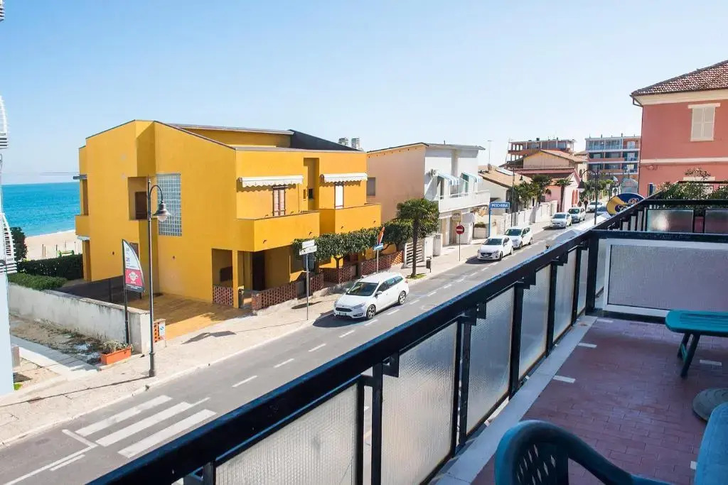 M29 - Marcelli, nuovo bilocale fronte mare con terrazzo
