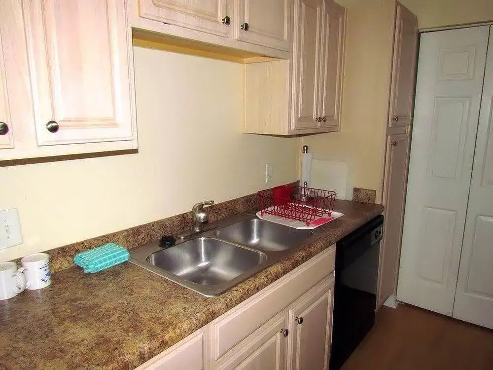 Broadway Station 1037 BLD 10 2 Br condo by RedAwning