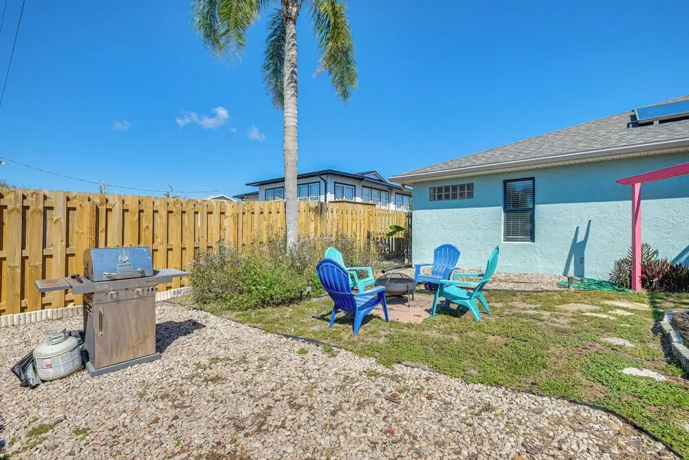 Walk to Beach! Palm Coast Oasis w/ Pool
