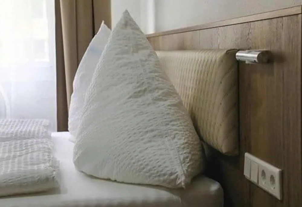 LOOK Hotel & Rooms
