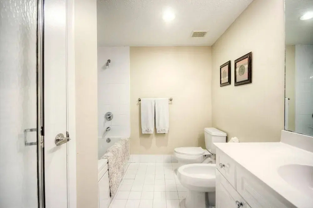 Le Golden Bay 902 by Go Florida Condo, Sunny Isles