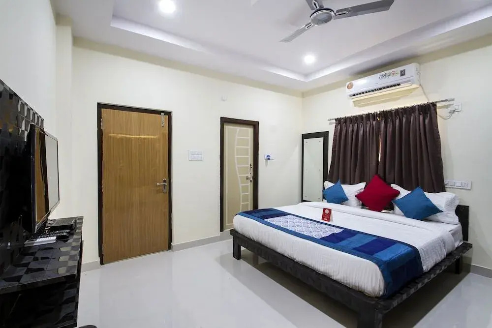 OYO 6663 Airport Pride Inn