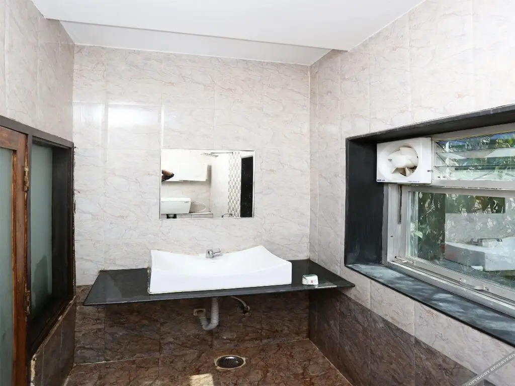 Hotel Kiran by OYO Rooms
