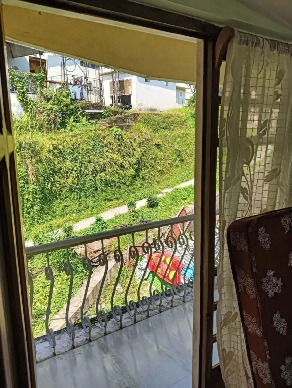 Ronglyang Villa Homestay Near MG Road