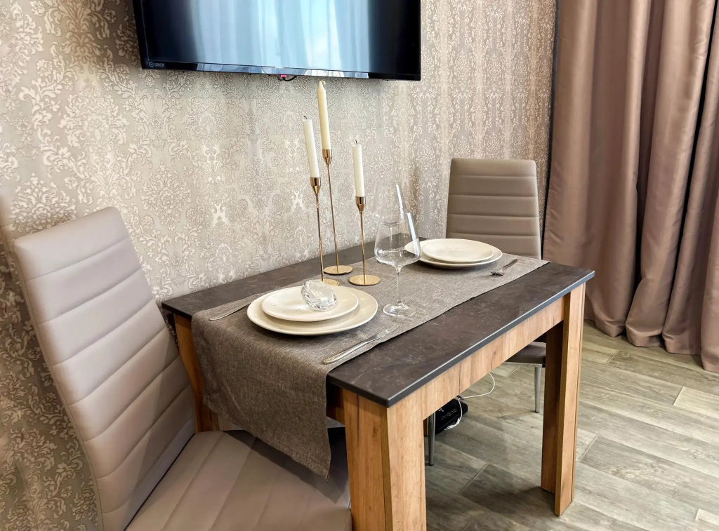 CrystalRentals (КристалРенталс) на улице Валентины Трофимовой 8