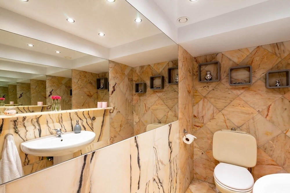 Outstanding beachfront villa Fuengirola