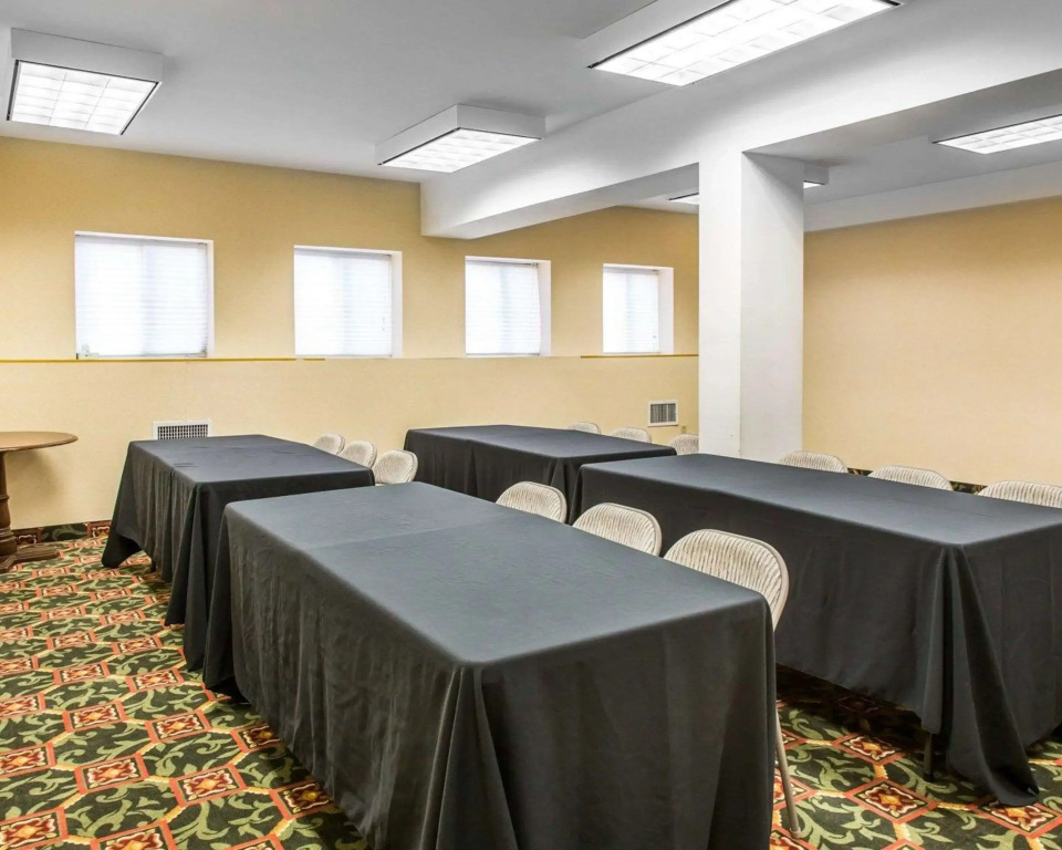 Comfort Inn East Windsor - Springfield