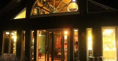 Lands End Inn