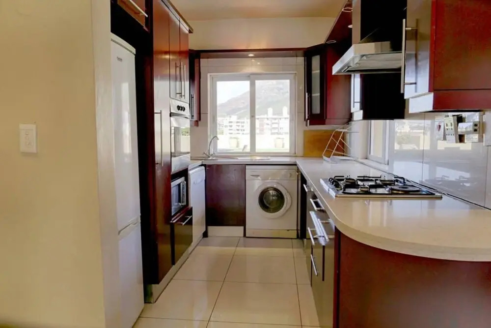 4 Bedroom Apartment With Views in Cape Town