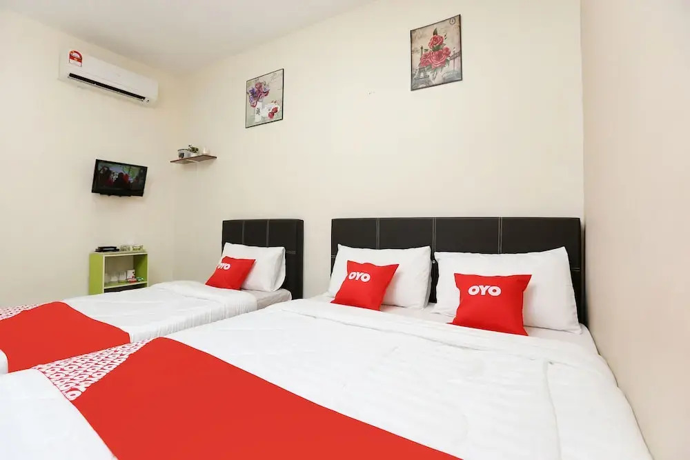 Semerah Suites by OYO Rooms