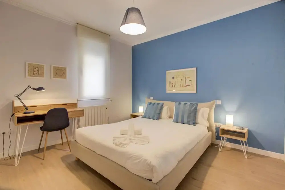 Cozy Apartment in Conde Duque