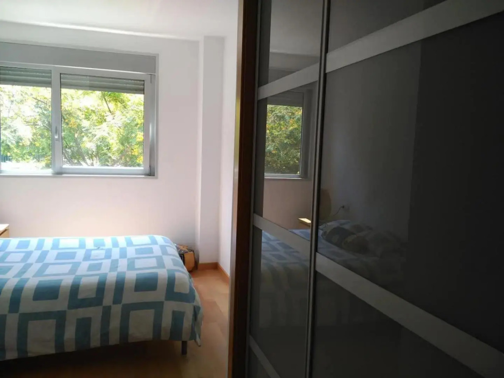 Stylish Flat, 2 Bathrooms And Swimmigpool!!