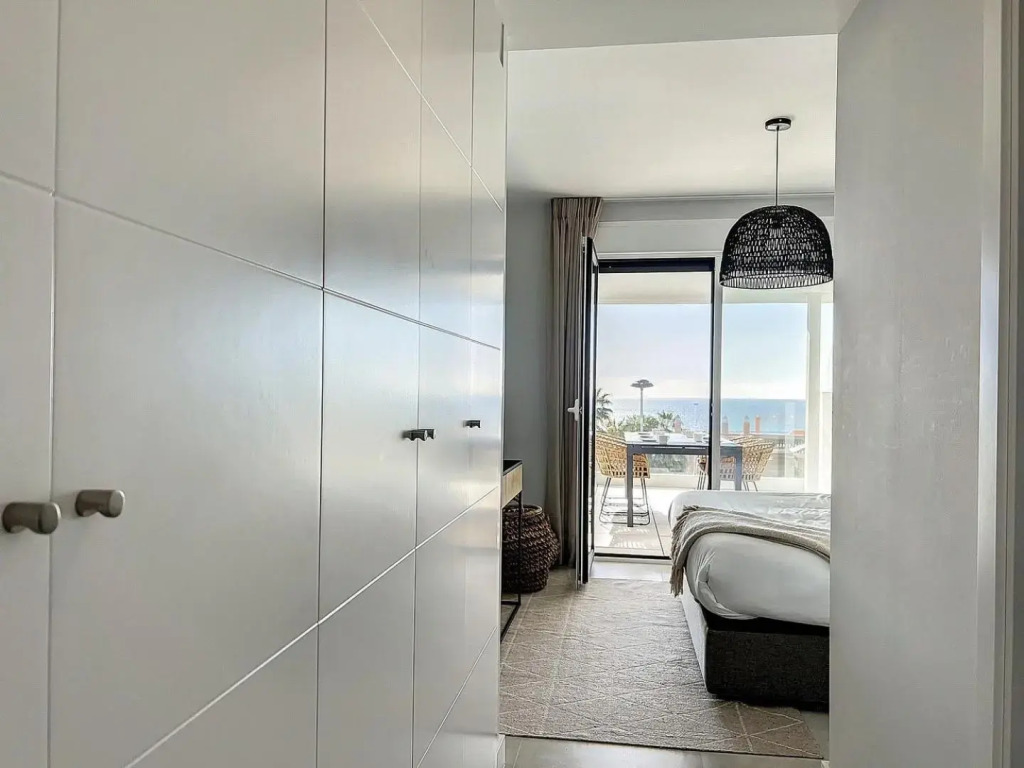 Via Celere 2328 Luxury Sea View Apartment