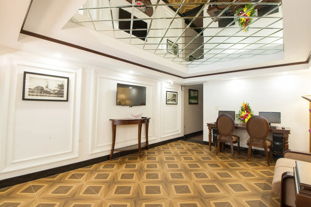 Lefoyer Hotel