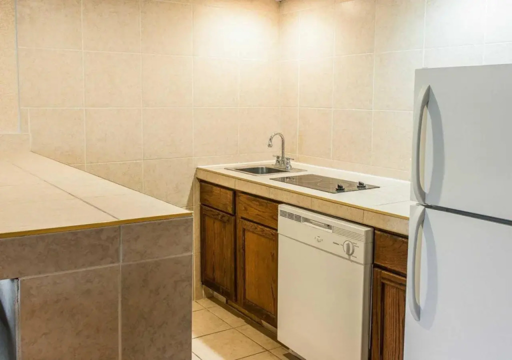 Clarion Inn & Suites Grand Rapids Airport