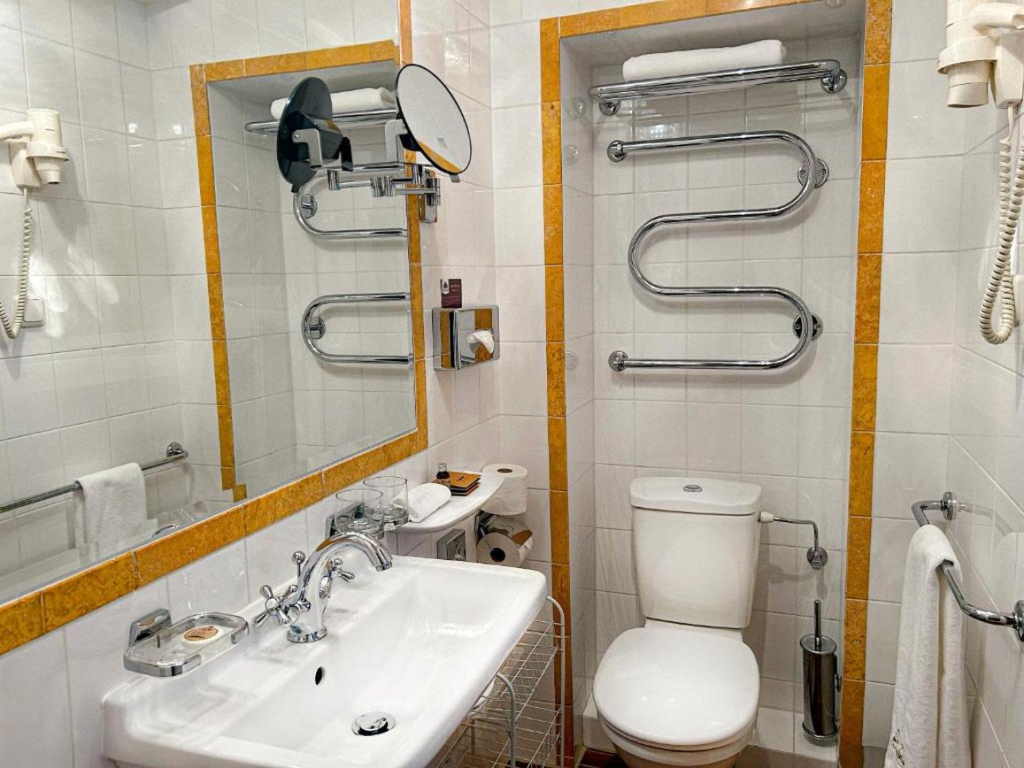 Отель и ресторан IMPERIAL (бывший Ramada)