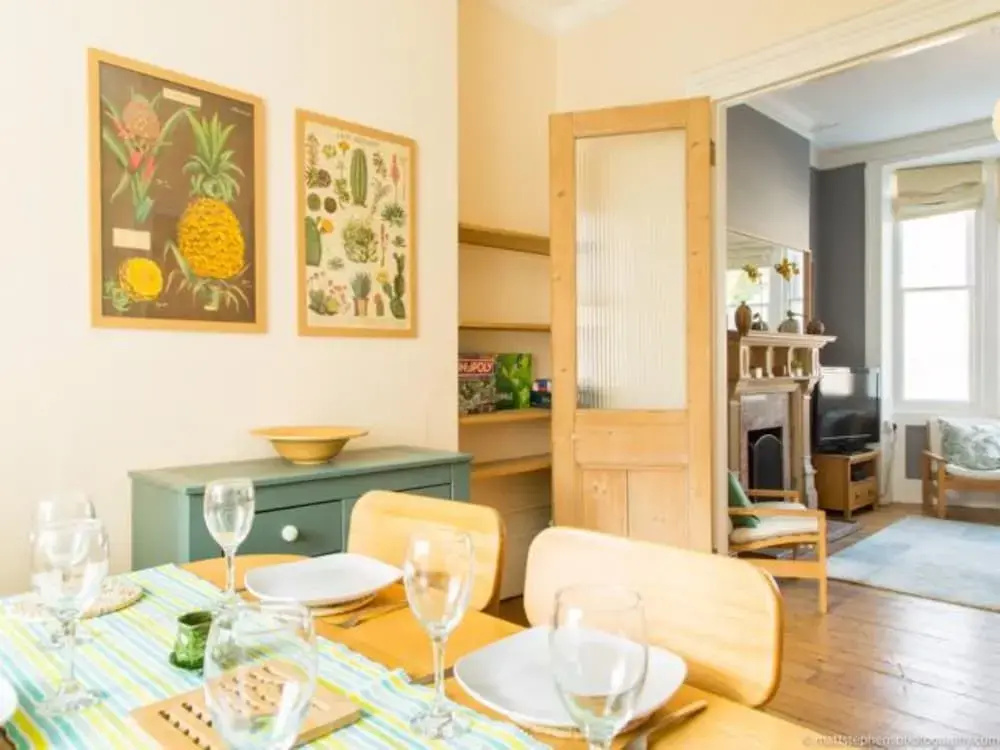 Classic Victorian House Sleeps 8 in East Brighton