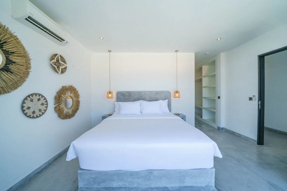 Villa Bali Townhouse 3 - Modern 2BR Villa with pool - PERFECT LOCATION
