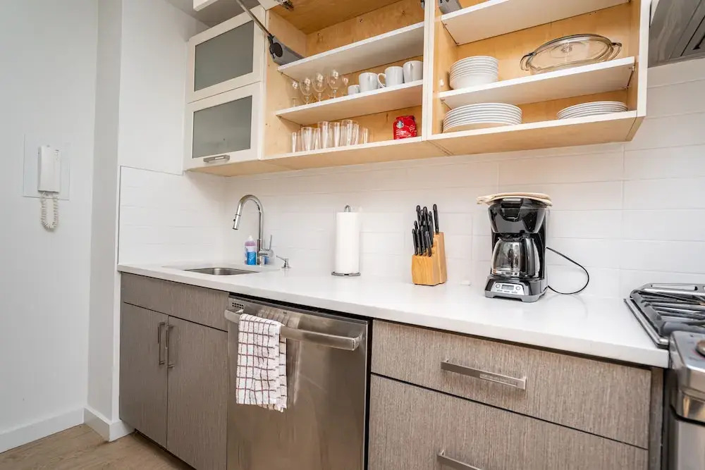2ND Ave Apartments 30 Day Rentals
