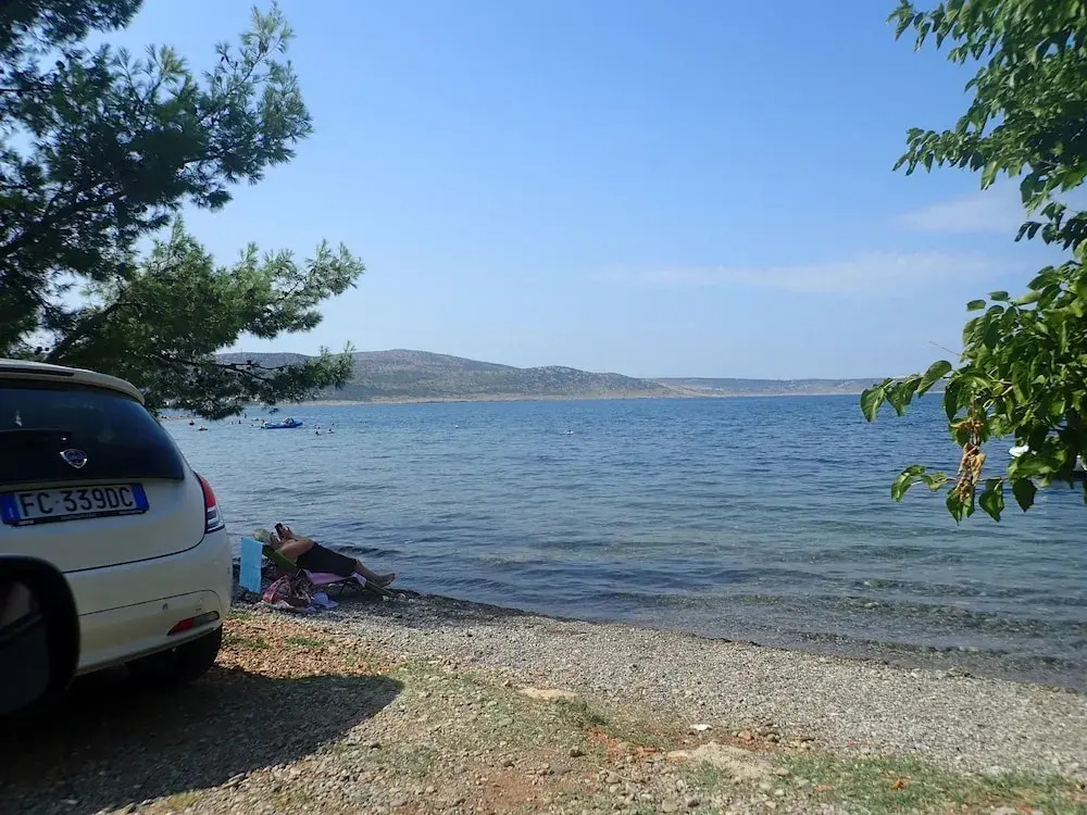 Apartment Nekic-on Quiet Location With Nice Garden