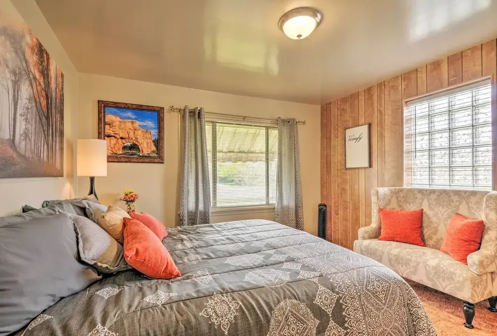 Panguitch Home w/ Patio ~ 24 Mi to Bryce Canyon