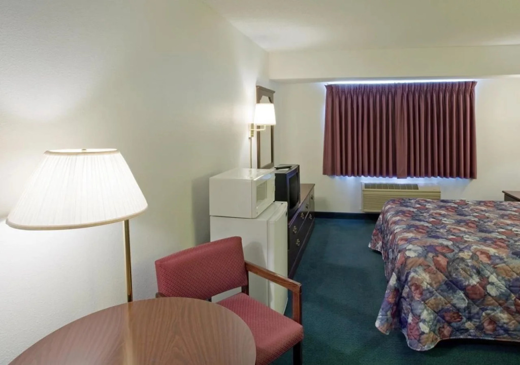 Americas Best Value Inn-Holts Summit Jefferson City