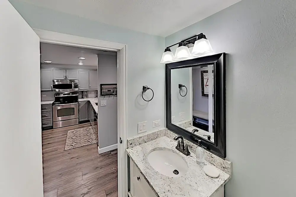 Ski-in, Ski-out At The Ge With Heated Pool Studio Bedroom Condo