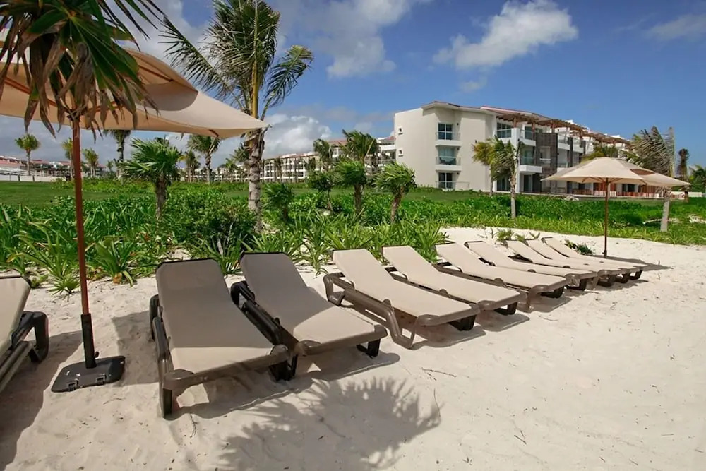 MareAzul Apartment 631 by Realty Group