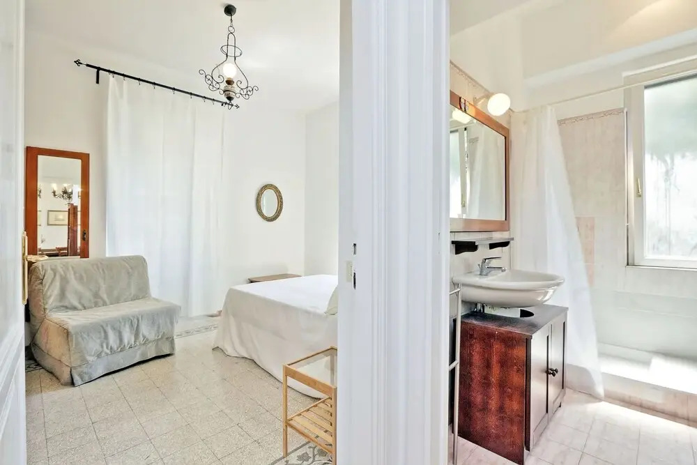 Beautiful Apartment With Terrace In The Appio Lati