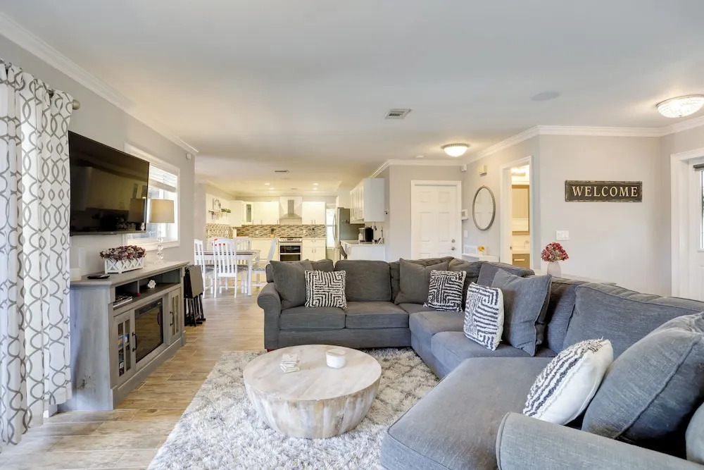 Pool Oasis & Fenced Yard: Central Wellington Home