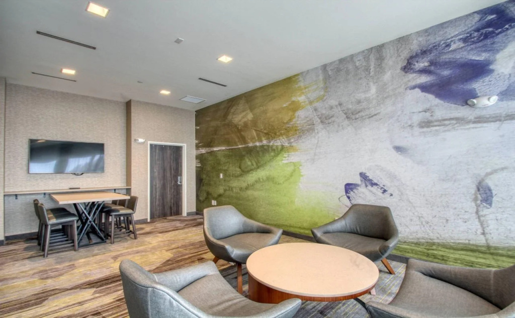 Courtyard by Marriott Fargo
