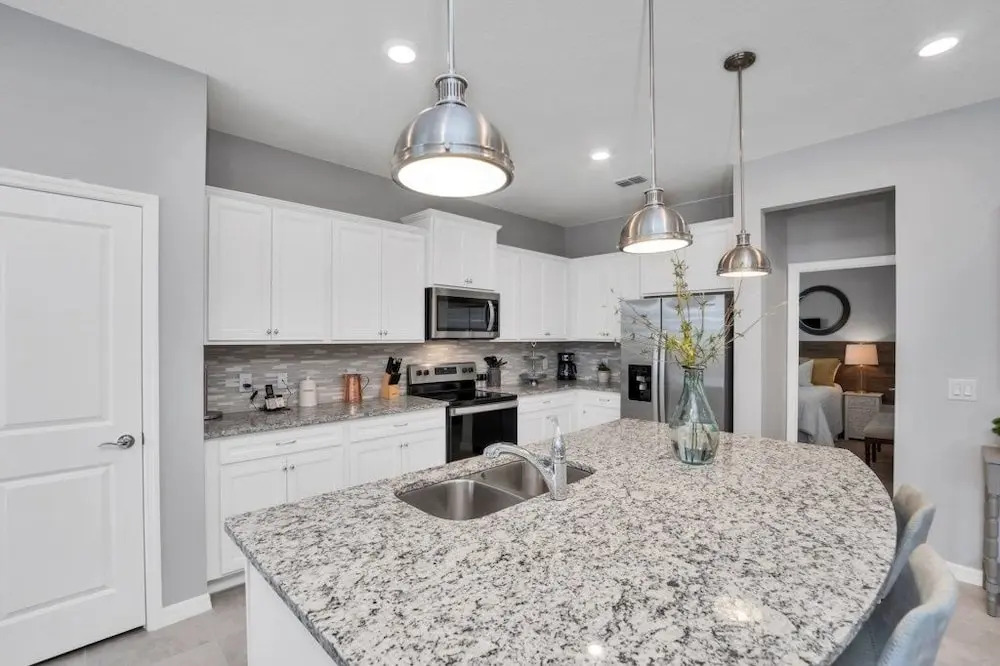 5 Bed With Fantastic Game Room In Fun Resort! 5 Bedroom Townhouse by RedAwning