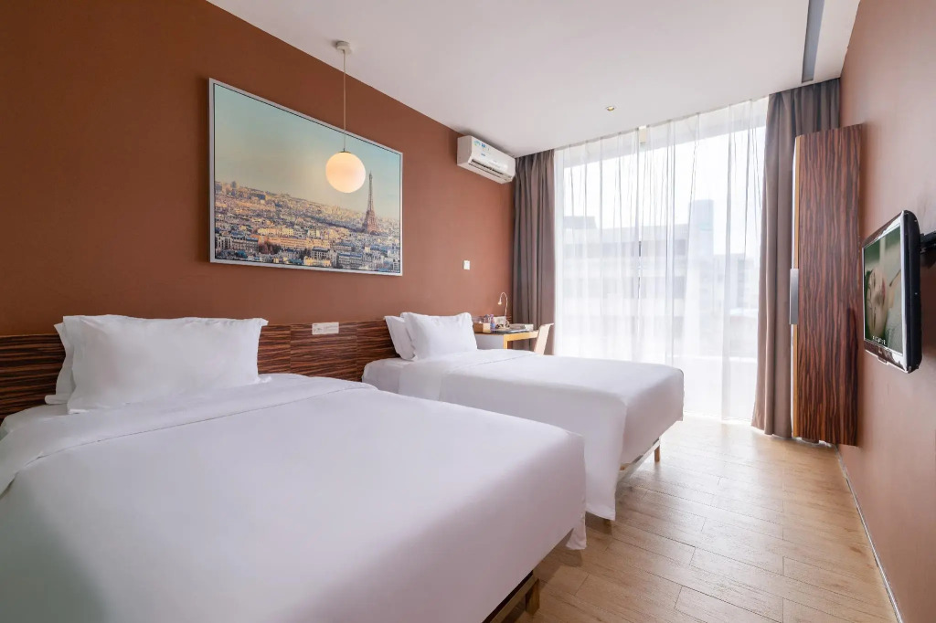 Shenzhen Dongmen Colour Hotel
