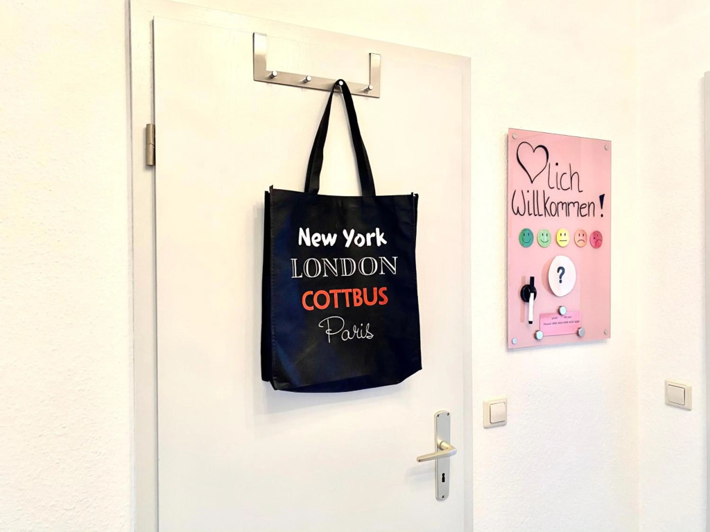Eigenes Apartment im Herzen der Stadt mit Balkon und WLAN