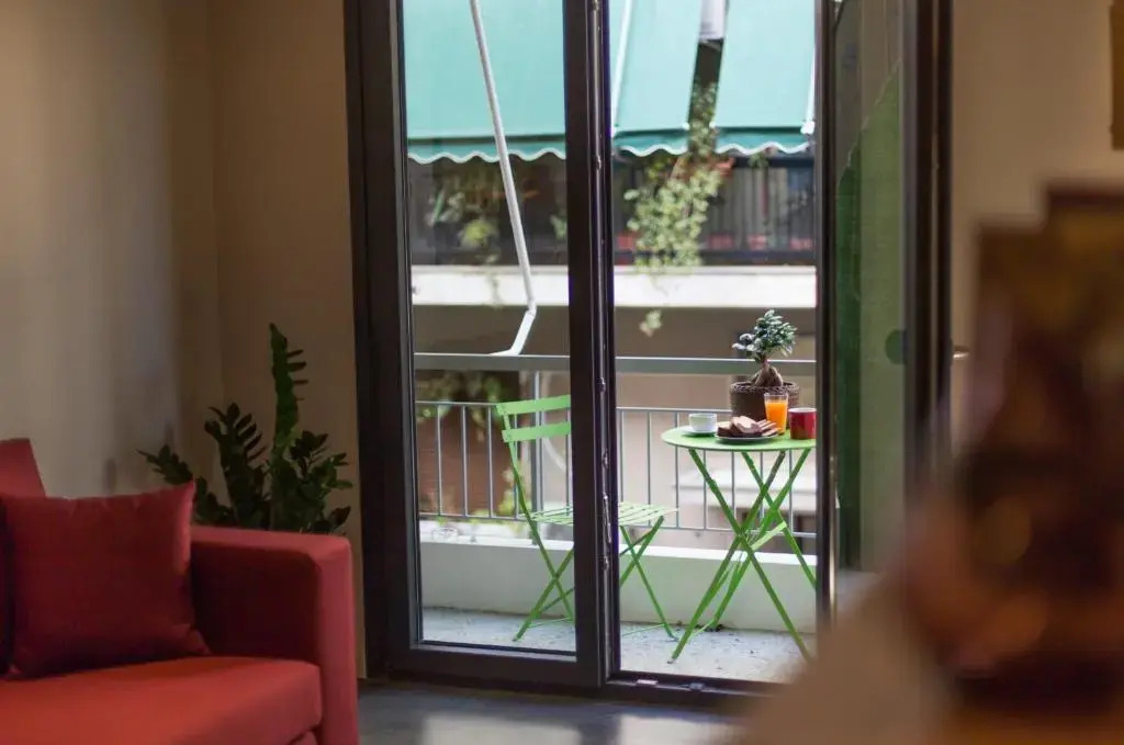 Brand New 2018 Luxury Apartment 10' Minutes Walk From Acropolis And 6 From Metro